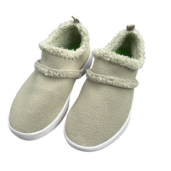 OOFOS Women’s Vegan Fleece-Lined Ankle Booties in sage sz 10 - Picture 1 of 9